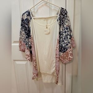 Floral Kimono Sleeve Blouse